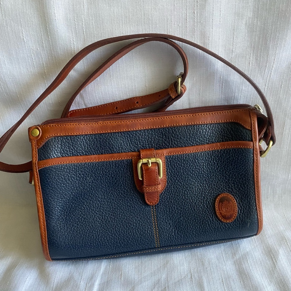 Vintage Liz Claiborne crossbody bag